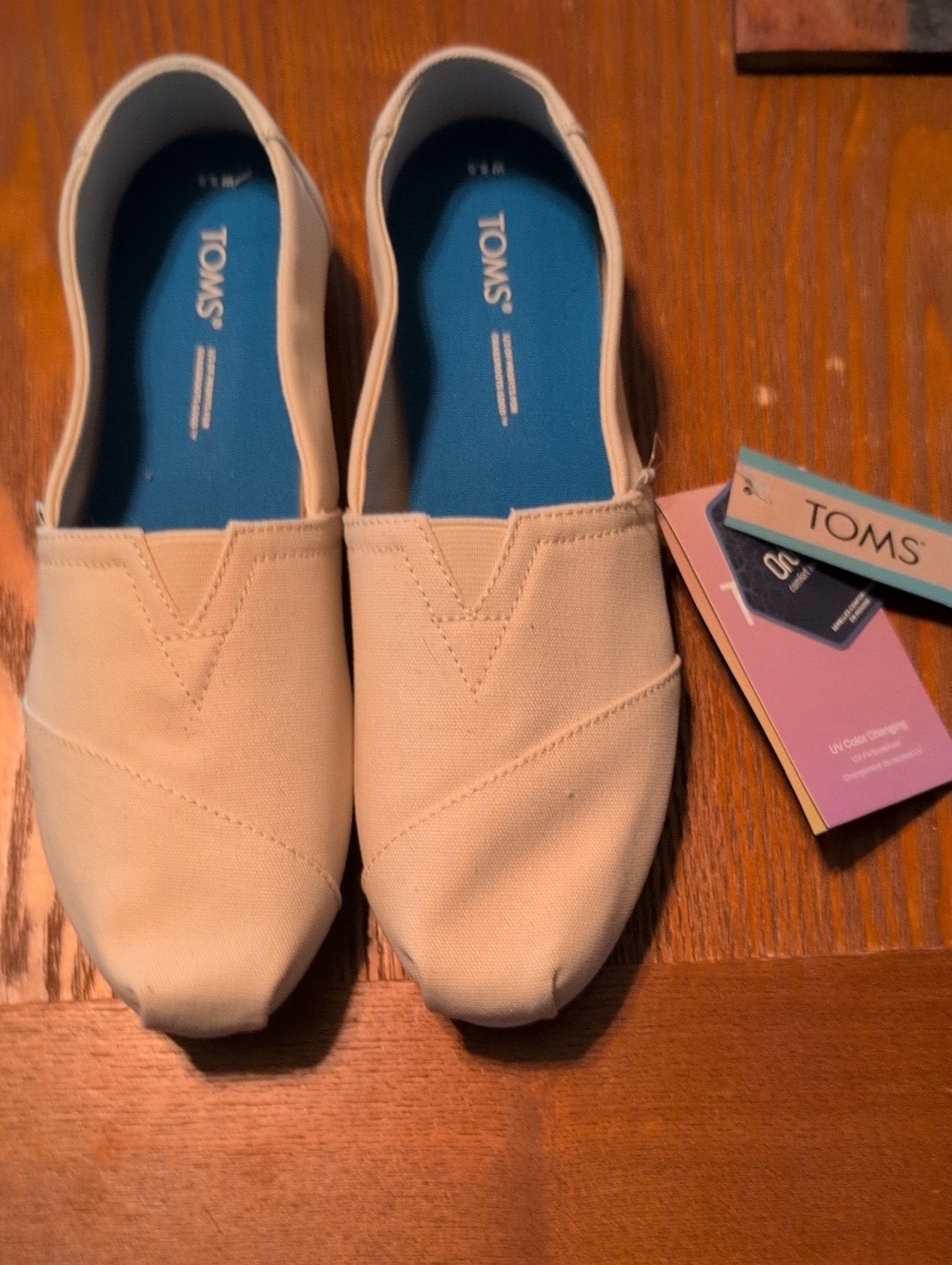 TOMS Beige Canvas Color Changing Alpargata Slip-On Flats with Blue Insole
